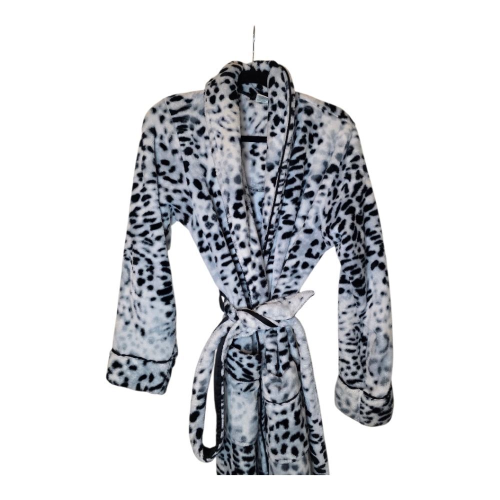 SOMA Embraceable Uptown Snow Leopard Plush Long Robe - Size S/M - Picture 3 of 10